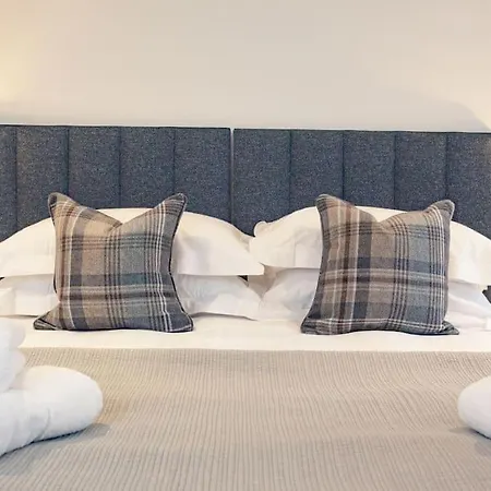 1 Perfectly Located Stylish, Comfortable Apartment Sidmouth Exterior photo