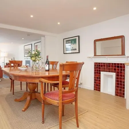 1 Perfectly Located Stylish, Comfortable Apartment Sidmouth Exterior photo