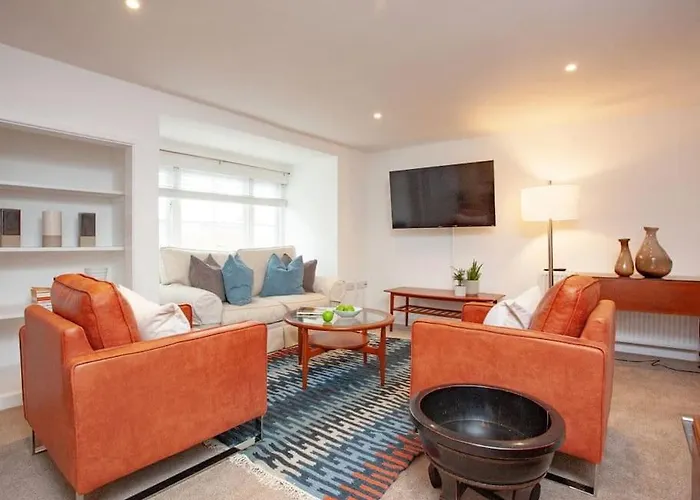 1 Perfectly Located Stylish, Comfortable Apartment